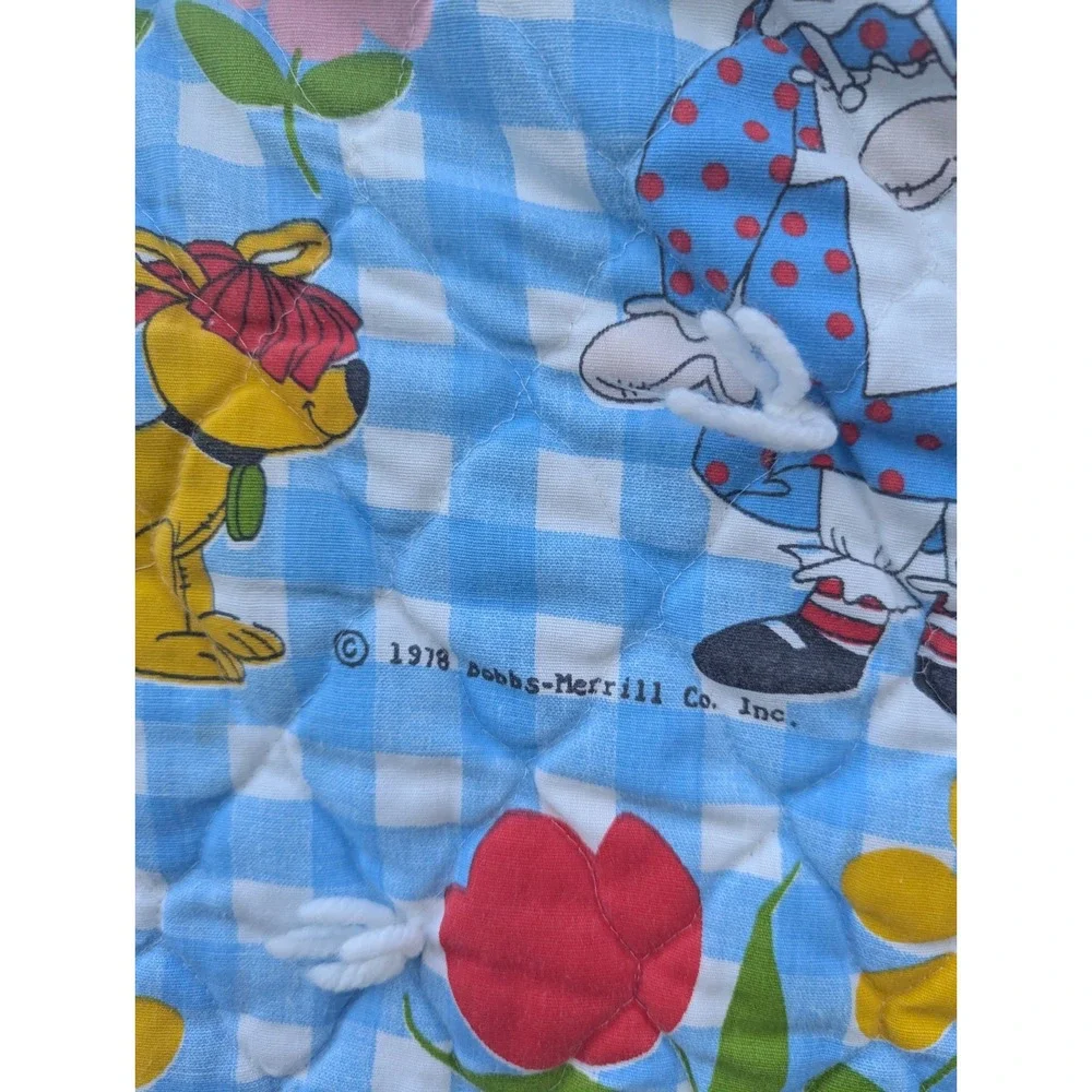 Vintage Raggedy Ann and Andy Baby Blanket Quilt